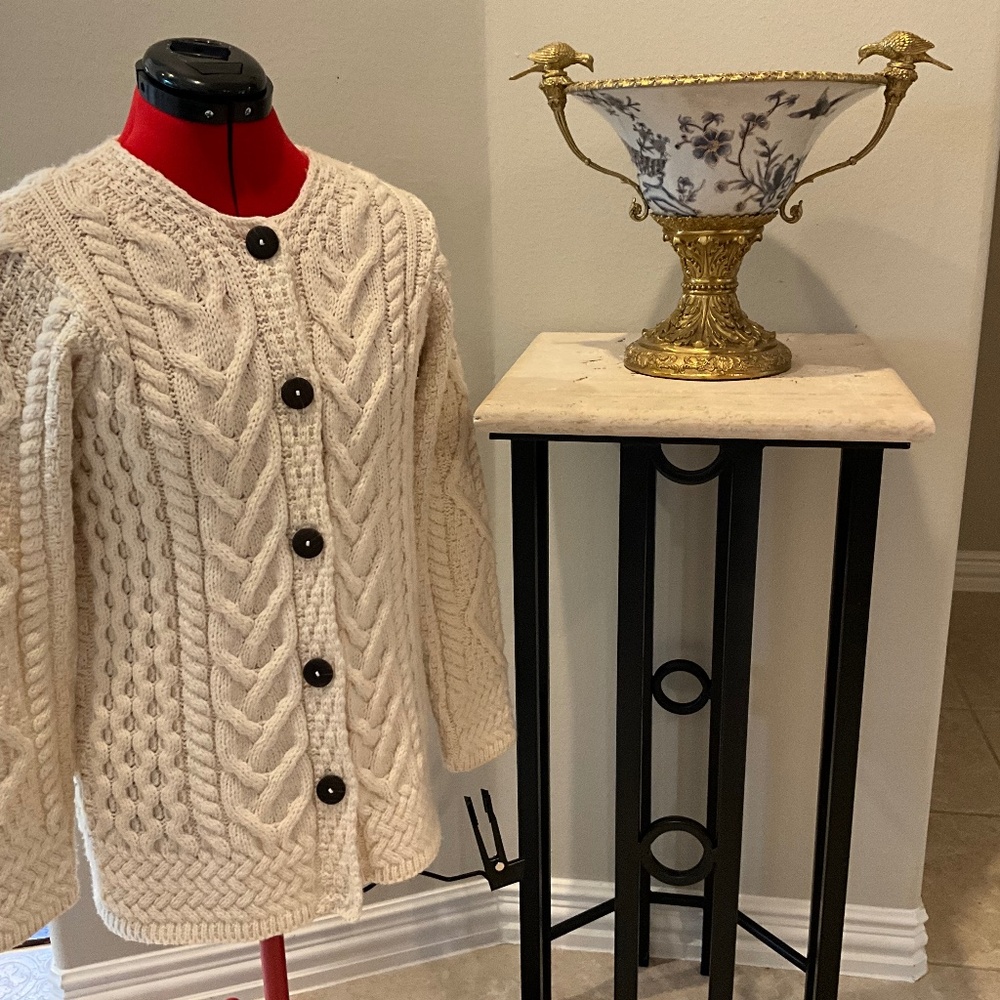 BEAUTIFUL REAL WOOL CARDIGAN